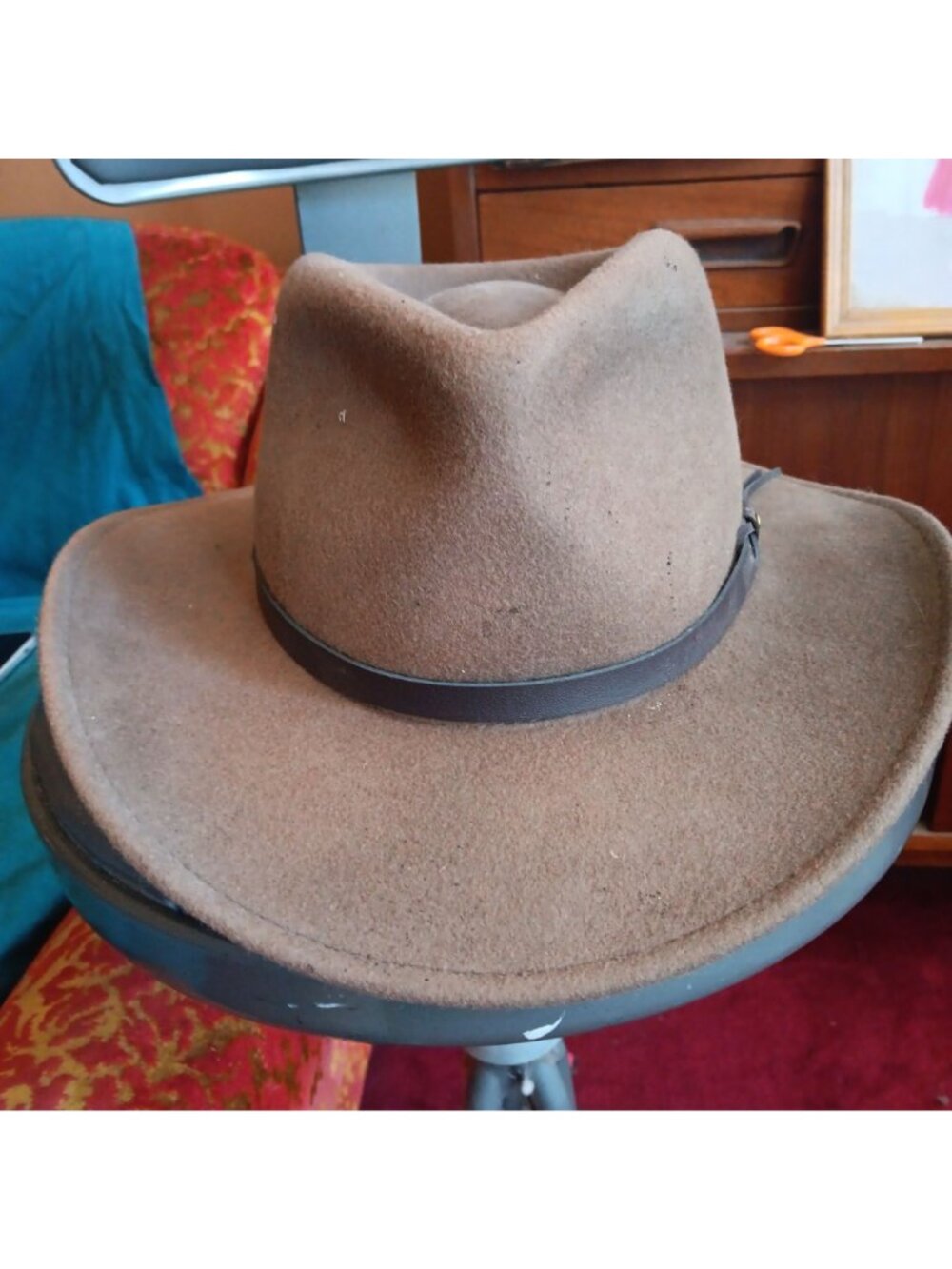 Small DPC- Dorfman Pacific Co. Authentic 100% Wool Felt Outback Fedora - Brown